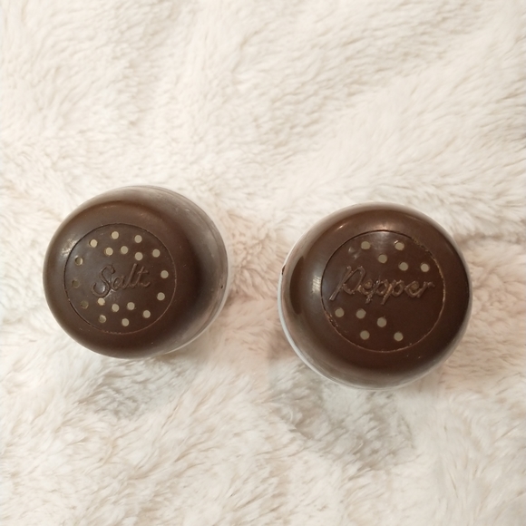 Mid-Century Milk Glass Salt and Pepper Shakers - Picture 2 of 4